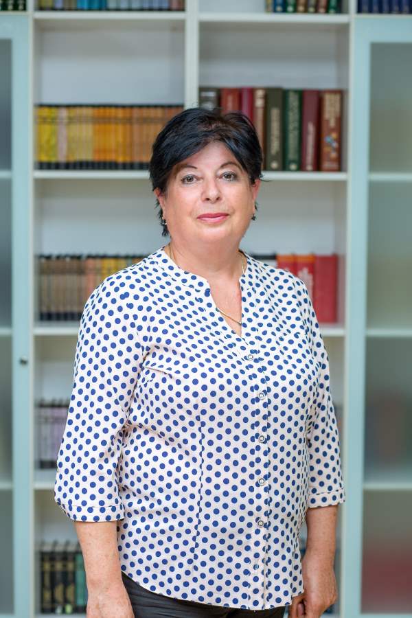 იზოლდა ხოხაშვილი